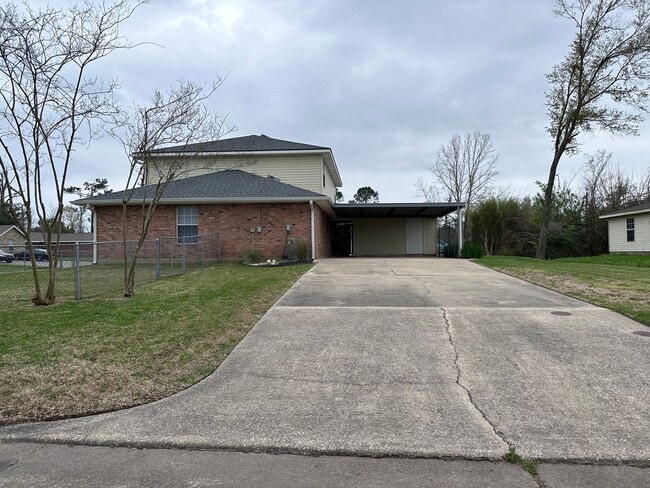 Building Photo - Great 3/2 Duplex! Rental