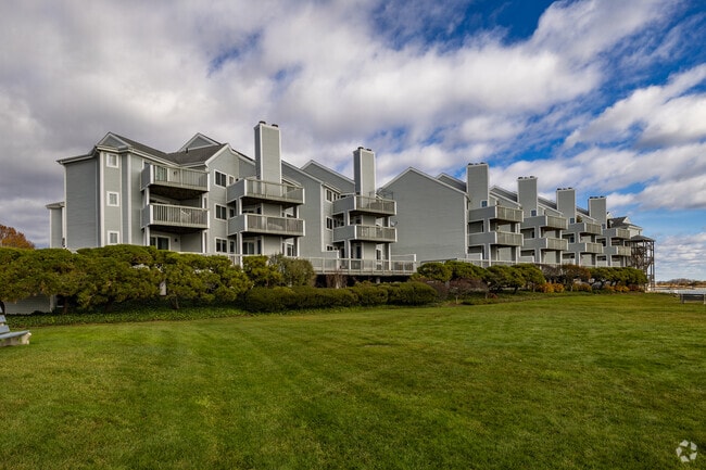 Photo - Four Beaches Condominiums