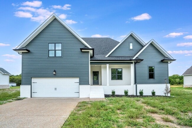 Building Photo - FOR LEASE- 4 BED 3 BATH SINGLE-FAMILY HOME IN LEBANON!