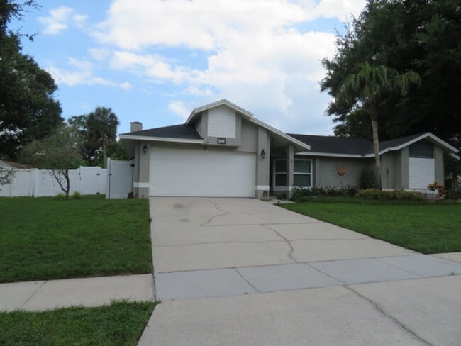 Building Photo - 839 Rosemere Cir