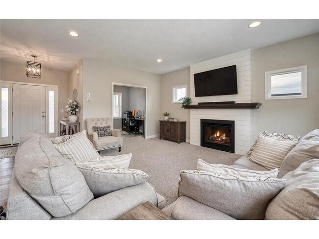 Photo - 429 Mario Dr