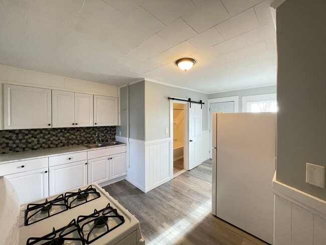 Building Photo - 29 Pennacook St Unit 3