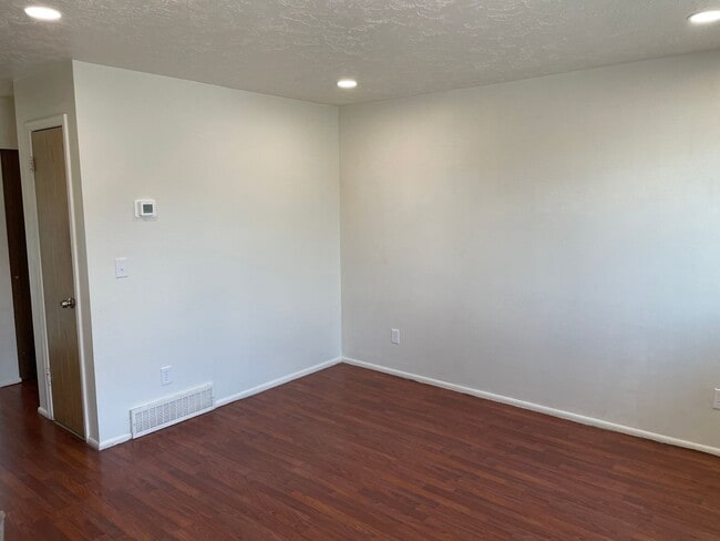Photo - 2 Bedroom, 1.5 Bathroom Twin Home in West ...