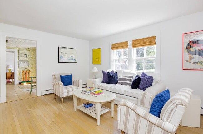 Photo - 109 Toylsome Ln