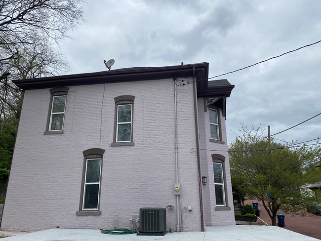 Photo - 506 William St