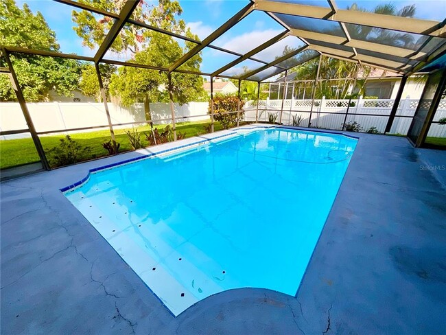 Photo - 1349 Hillside Dr