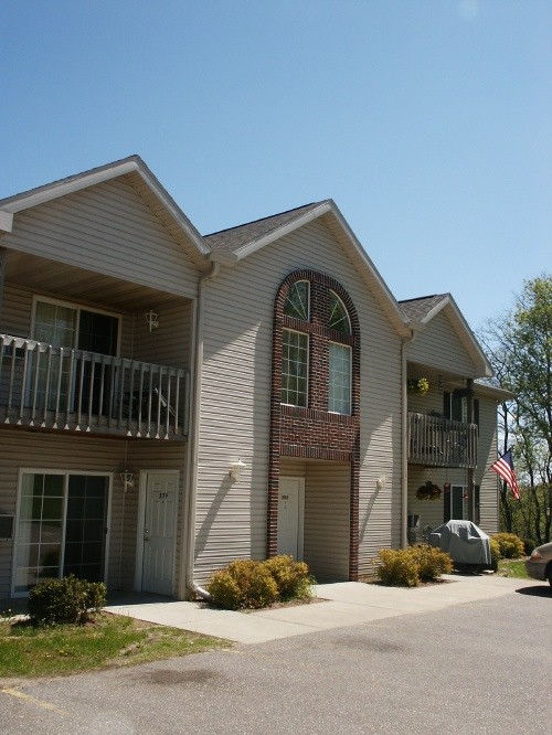 Oakwood Terrace Apartments Reedsburg, WI