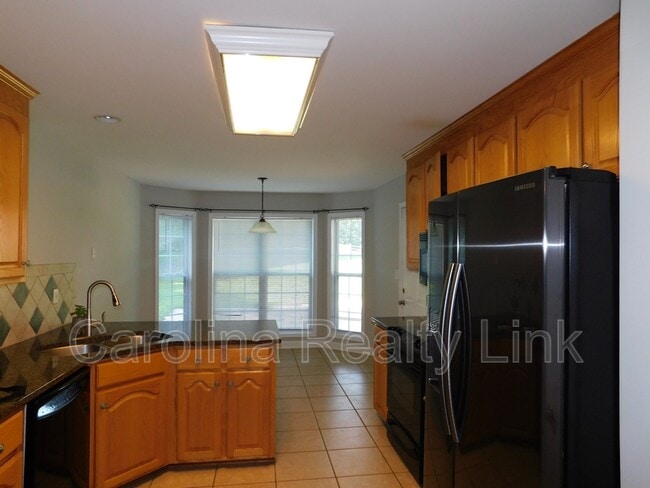 Photo - 235 Harbor Landing Dr
