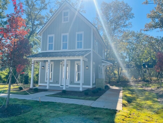 Building Photo - 100 Gardenia Ln Unit 100 Gardenia Lane  B