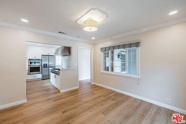 Photo - 2537 Cotner Ave