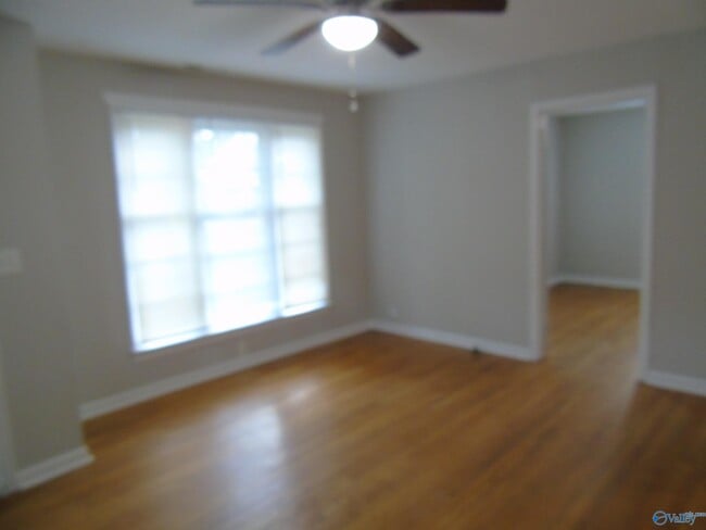 Photo - 1423 Stevens Ave NE