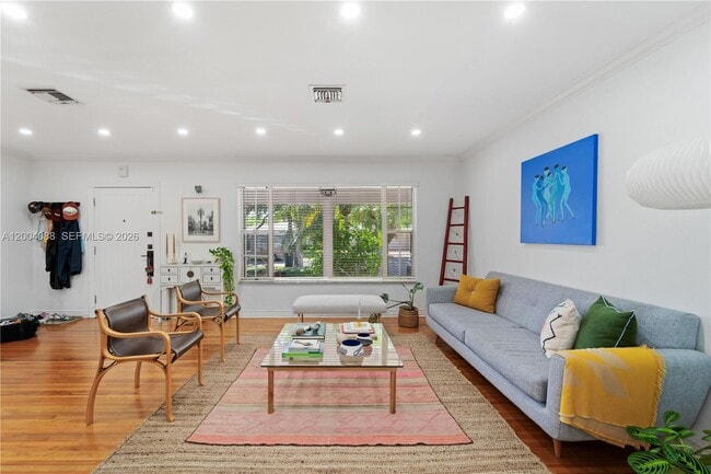 Photo - 1425 Trillo Ave