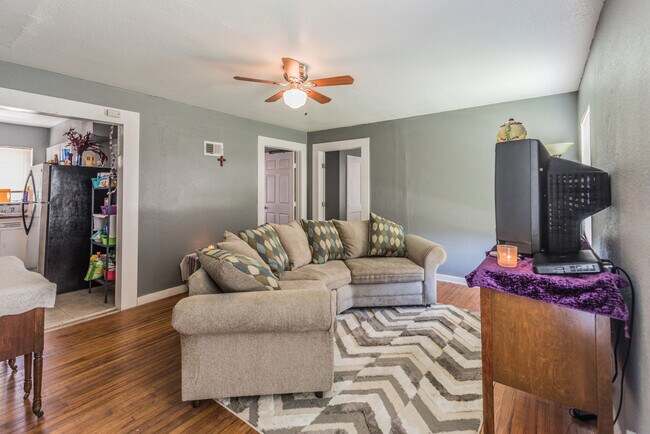 Photo - 2341 Cincinnati Ave Unit 2341 - 04