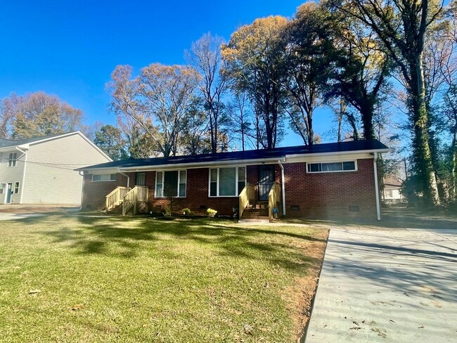 Photo - Welcome to Burgess2937, A Newly renovated charming 2-bedroom, 1-bathroom Duplex located in the vi...