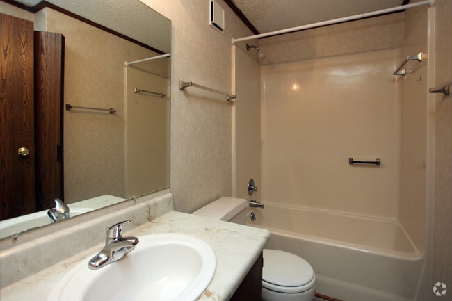 Lakemont Apartment Homes