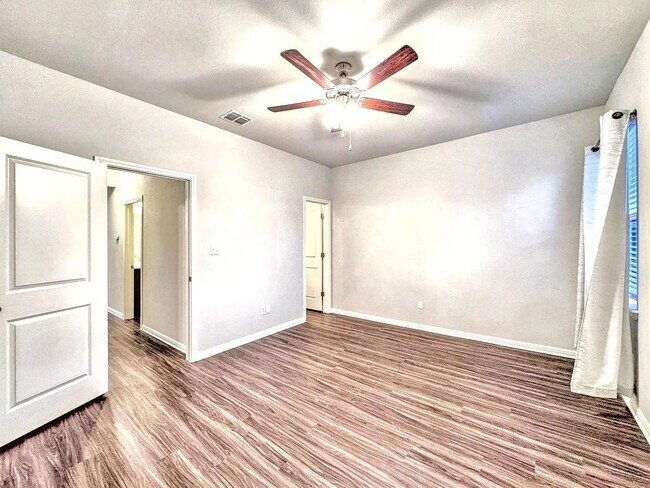 Photo - 152 Witchhazel Way