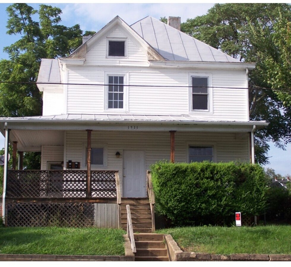 Photo - 1911 Orange Ave NW Unit #2