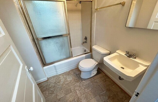 Photo - 3406 Ormond Ave Unit 3406-03