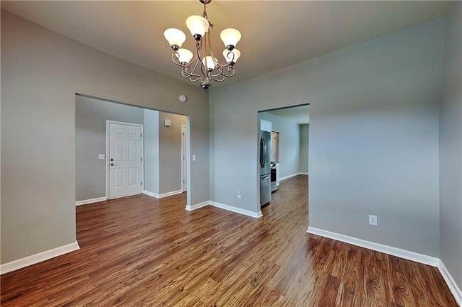 Photo - 6430 Queensdale Dr