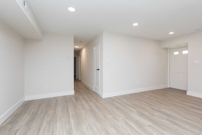 Photo - Lakeview Terrace