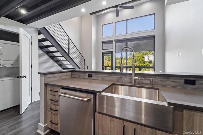 Photo - 172 E Prospect Ave Unidad 304