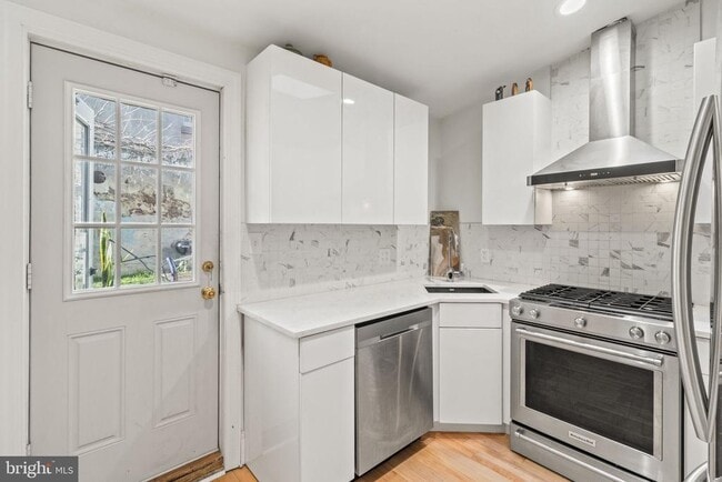 Photo - 312 Gerritt St