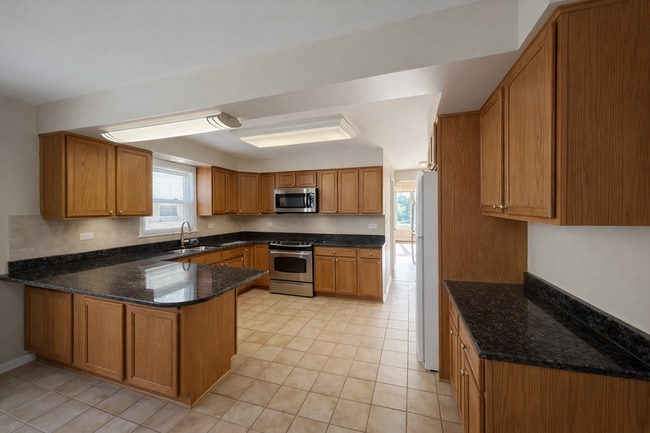 Photo - 8604 W Carmen Ave Unit Apt #1