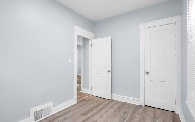 Photo - 11215 Whitmore Ave