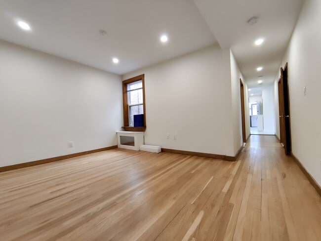 Photo - 15 Green St Unit 6