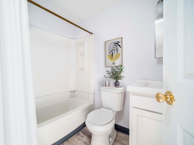 Photo - Maplewood Apartments