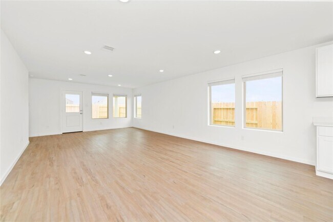 Photo - 1634 Blue Cypress Dr