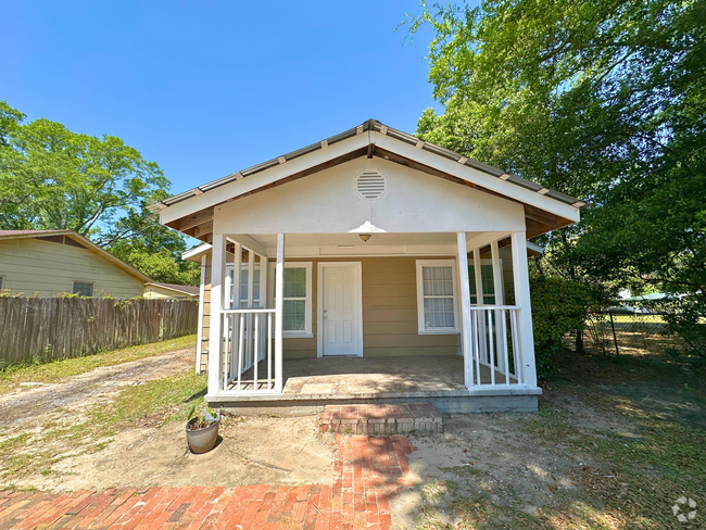 Building Photo - 2804 Pages Ln Rental
