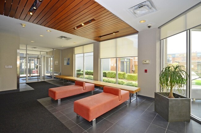 Photo - 798 Richmond Street West Unit 426