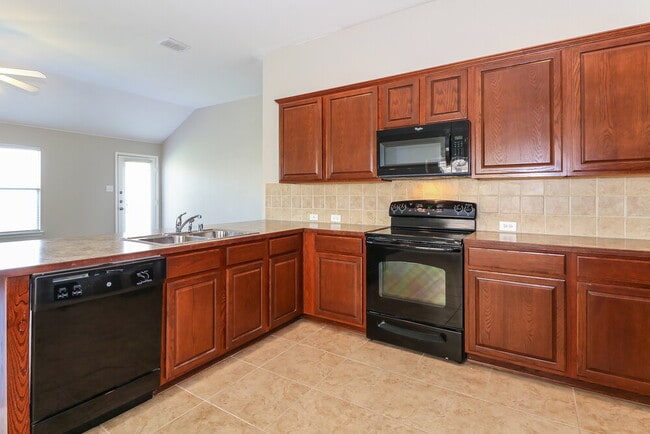 513 Anchor Way