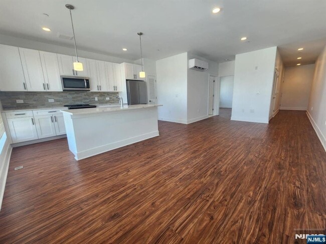 Photo - 77 Ridge Rd Unit 306