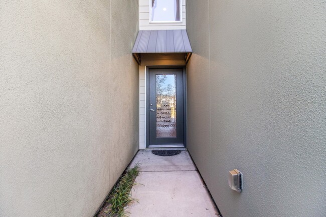 Photo - 2940 Cline St