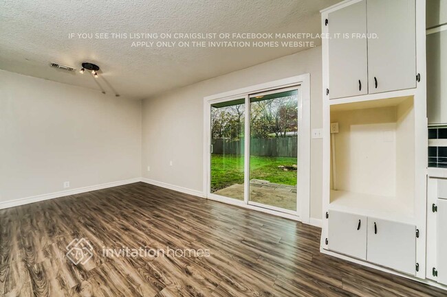 Photo - 303 N Cherry St