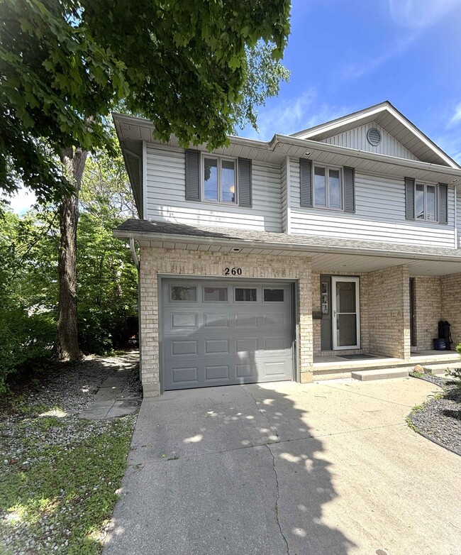 Building Photo - 260 London Rd Unit 260 London Rd