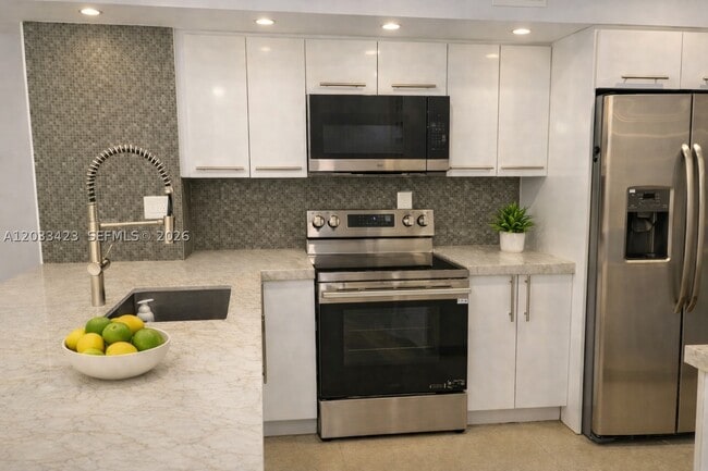 Building Photo - 2600 S University Dr Unit 229