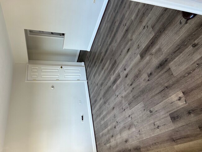 Photo - 7716 Ogden Ave Unidad 3R