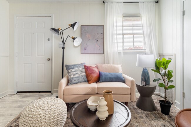Villas Northpoint/Southpoint Apartments