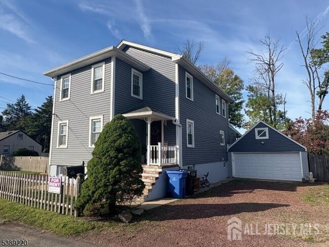 Building Photo - 428 Highland Ave