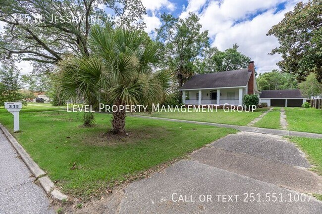 Photo - 215 W Jessamine Ave