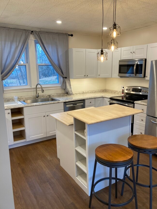 Building Photo - 50 State St Unit 1