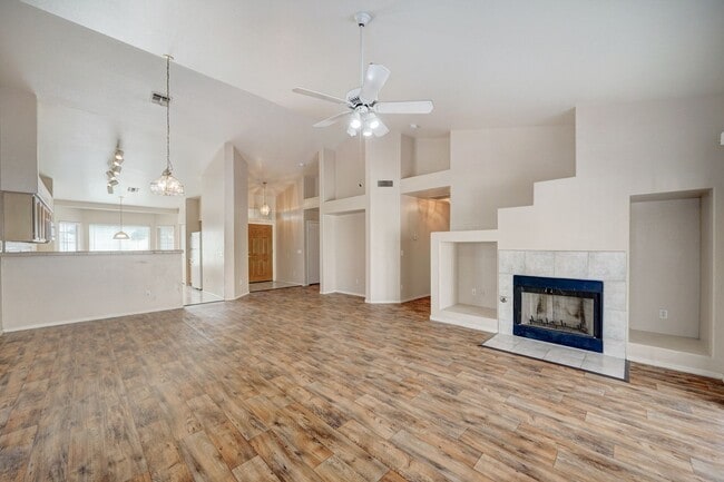 Photo - AVAILABLE NOW!!!!!