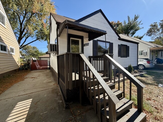 Photo - 26636 Lorenz St