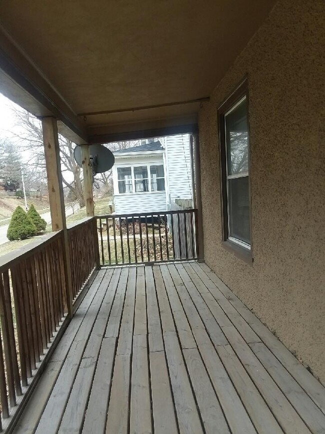 3 BR, 1/12 BA Home House Rental in Moline, IL