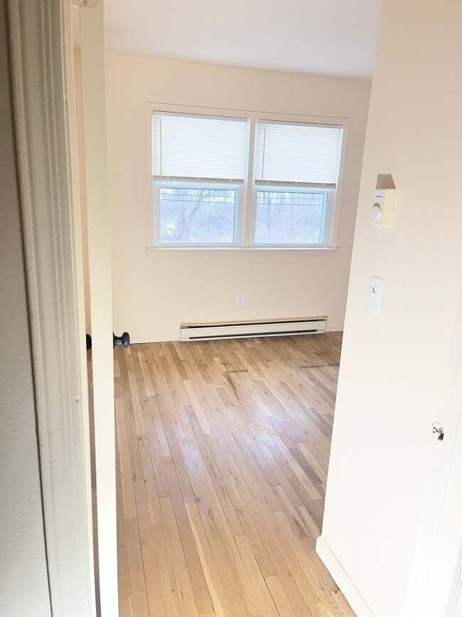 Photo - 5263 US-44 Unit 3