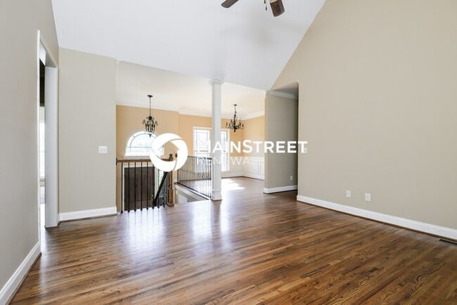 Photo - 4 Bedroom Pet-Friendly Home in Odenville, AL with Main Street Renewal