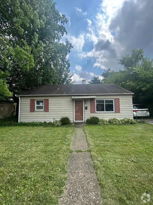 Building Photo - Modern 3 Bedroom Home